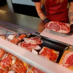 Ile kosztuje kilogram wołowiny? Sprawdź aktualne ceny i porady