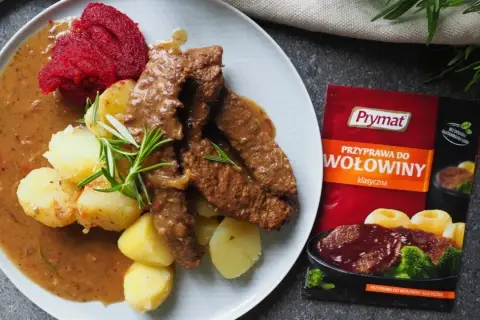 Jak zrobić wołowinę w sosie własnym, aby zachwycić gości smakiem