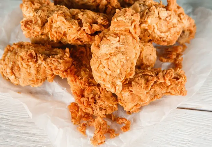 Jak przygotować pierś z kurczaka jak z KFC z chrupiącą panierką