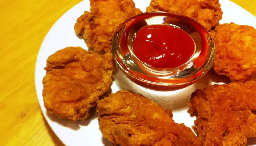 Nuggetsy z kurczaka jak z KFC - przepis na idealne domowe nuggetsy