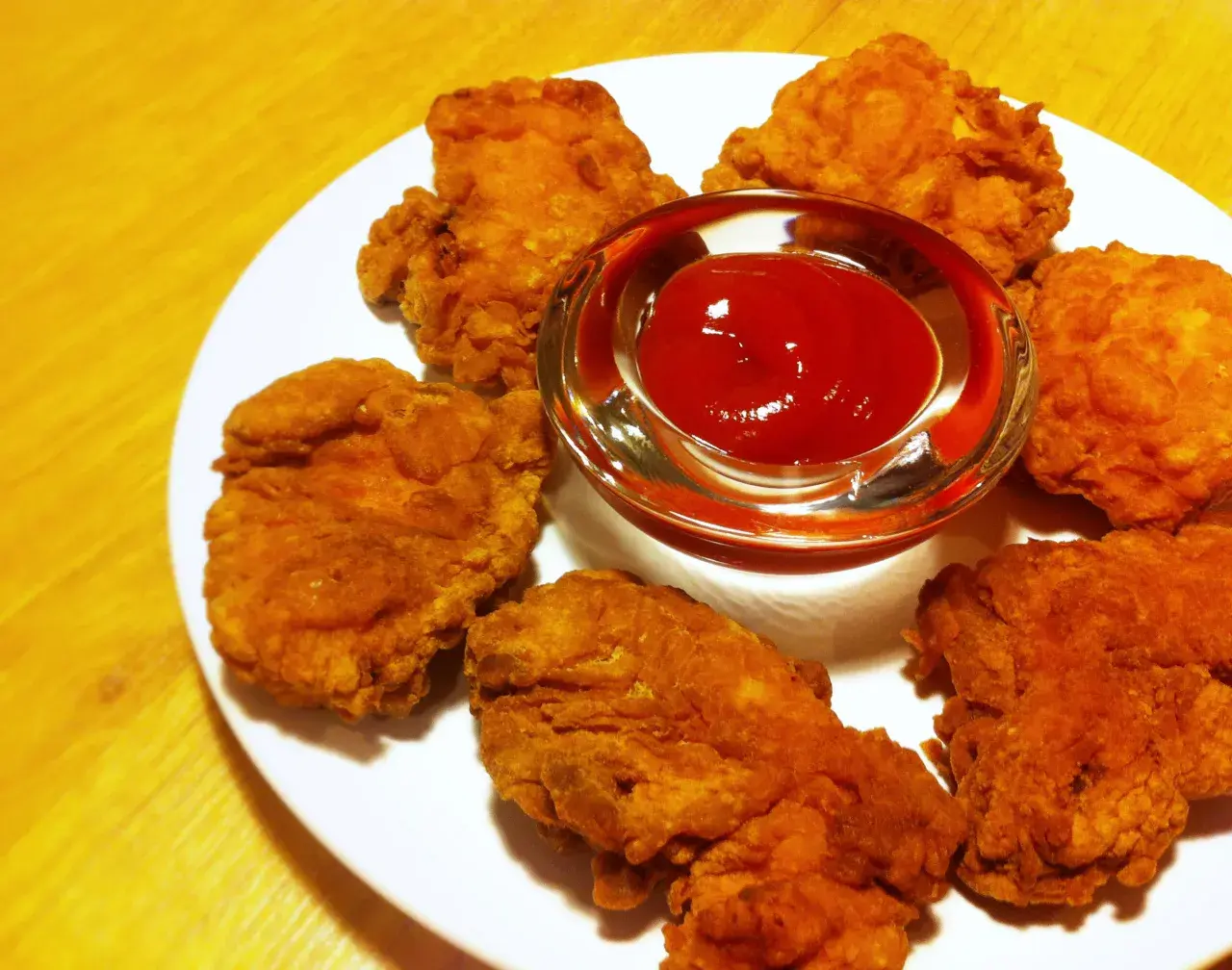 Nuggetsy z kurczaka jak z KFC - przepis na idealne domowe nuggetsy