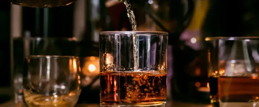 Ile trzyma wino we krwi? Poznaj czynniki wpływające na metabolizm